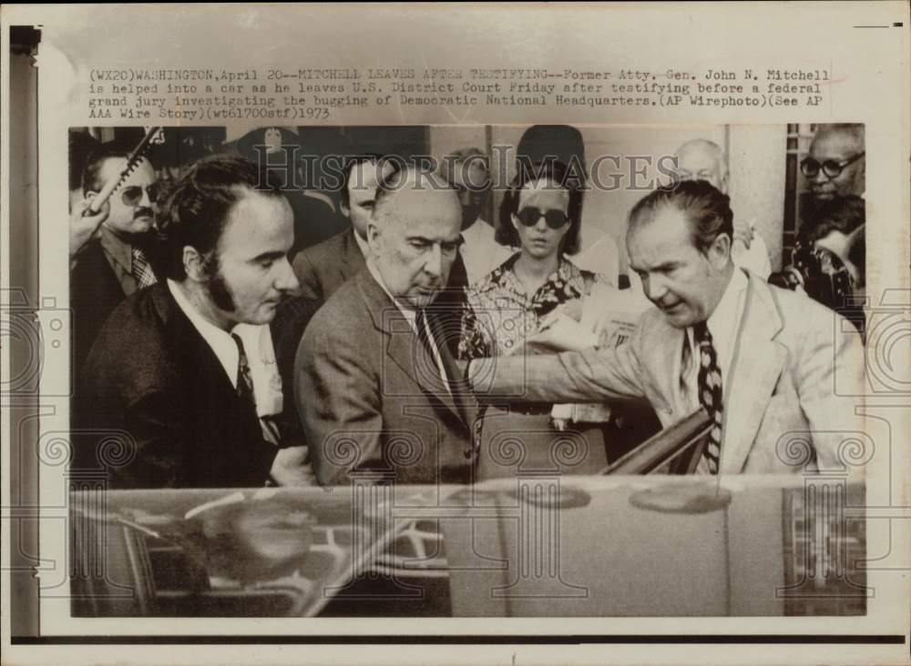 1973 Press Photo Former Attorney General John Mitchell Leaves Washington Court- Historic Images