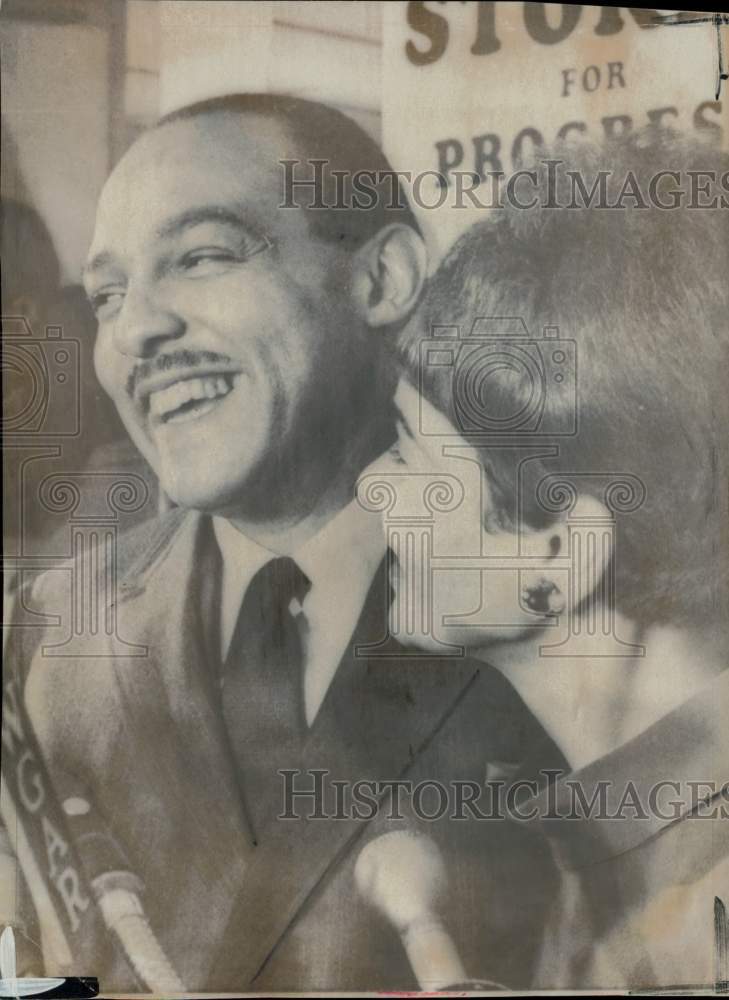 1967 Press Photo Cleveland Mayor Carl B. Stokes & Wife Shirley Stokes- Historic Images