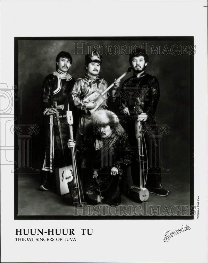 1997 Press Photo Members of Huun-Hurr Tu, throat singers of Tuva. - lry28139- Historic Images