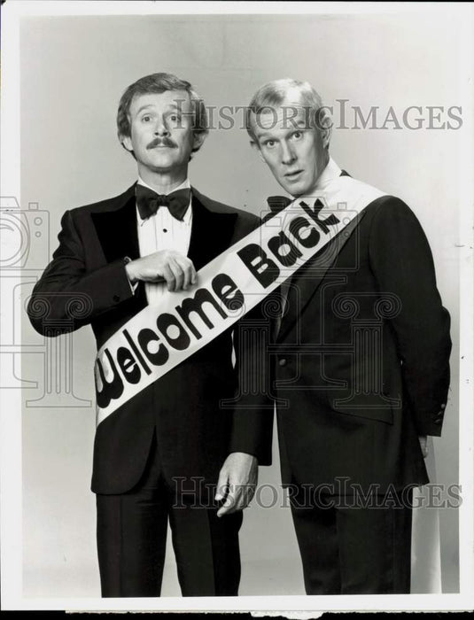 1980 Press Photo Dick & Tom Smothers in The Tom & Dick Smothers Brothers Special- Historic Images