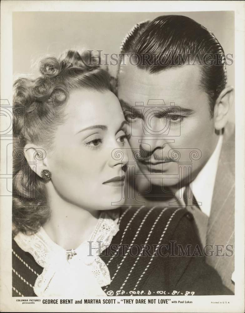 1941 Press Photo George Brent and Martha Scott star in &quot;They Dare Not Love.&quot;- Historic Images