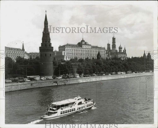 1979 Press Photo Tower Spasskaya (Savious's Gate) Atop Kremlin Wall, Moscow- Historic Images