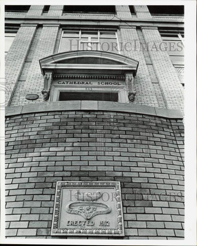 1975 Press Photo Sign above Cathedral School - lry31075- Historic Images