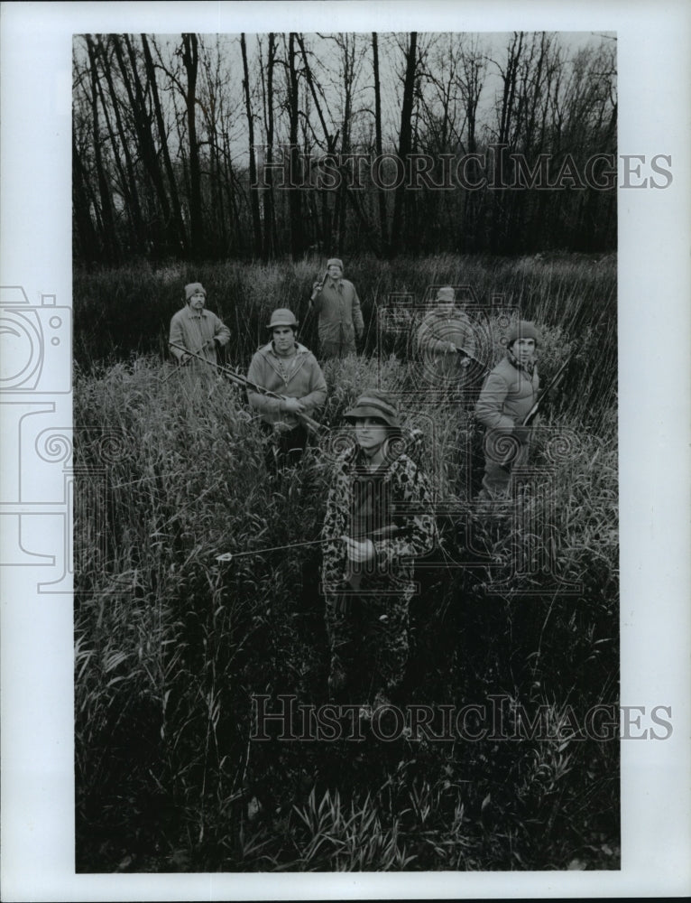 1985 Press Photo The Gone Hunting ad Charter Rolling advertisement - Historic Images