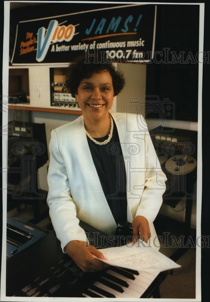 1994 Press Photo Constance W Balthropis, president &amp; general manager of WKKV FM- Historic Images