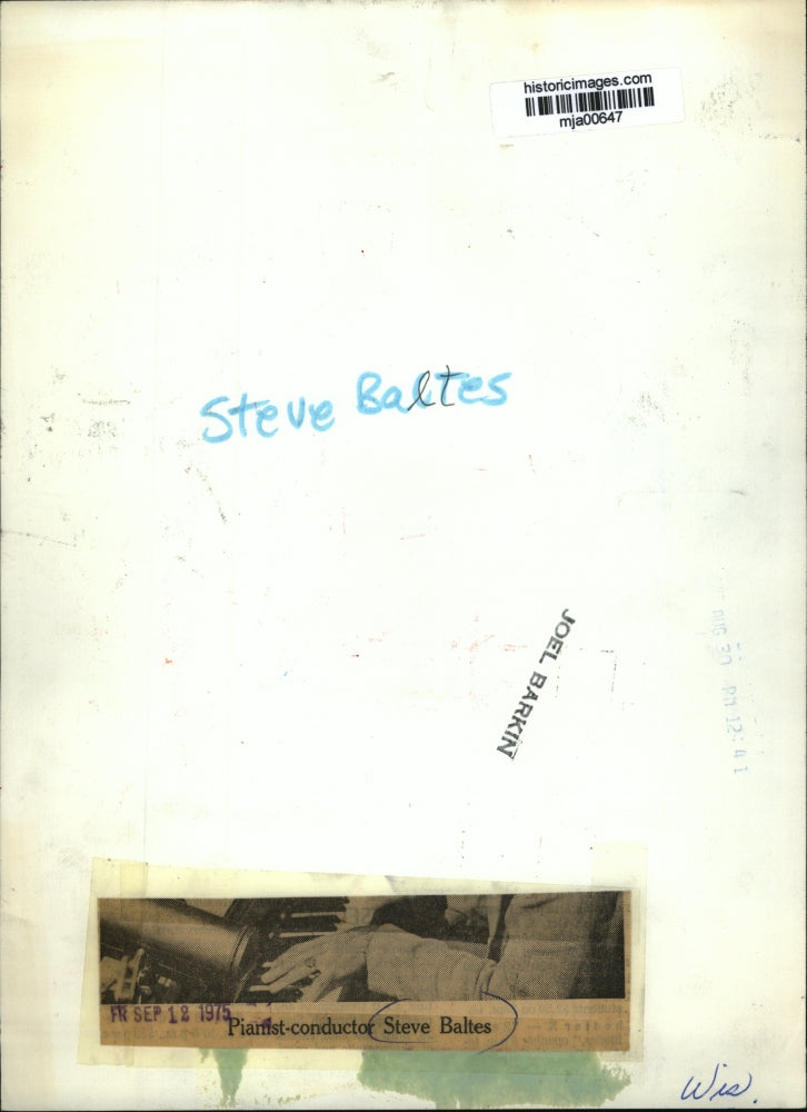 1975 Press Photo Pianist-conductor Steve Baltes - mja00647