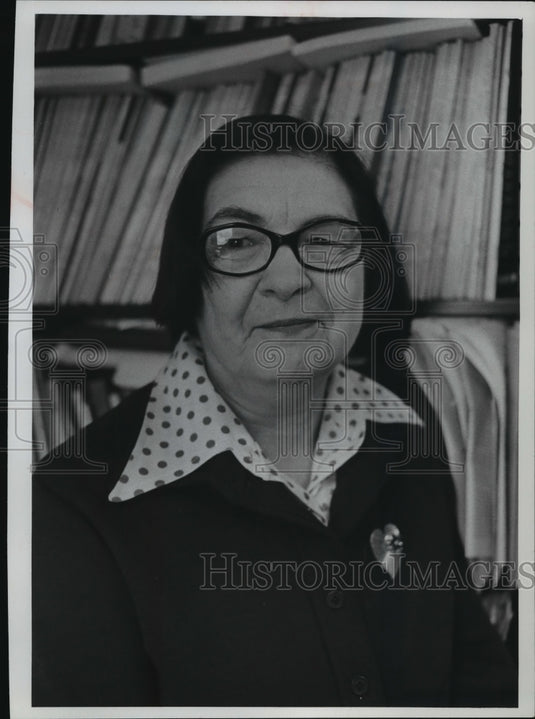 1977 Press Photo Ruth Aldrich, UWM professor - mja02001