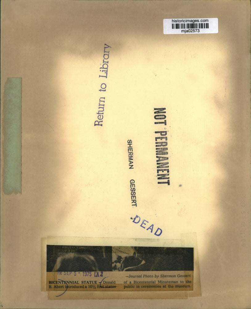 1975 Press Photo Donald B. Abert introduced a 10 1/2 foot statue - mja02573