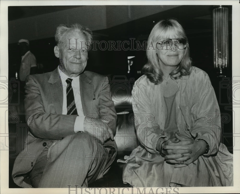 1990 Press Photo Willy Brandt and Cynthia Lennon- Historic Images