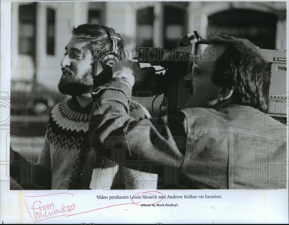 1992 Press Photo Milwaukeean Louis Alvarez and collaborator Andrew Kolker- Historic Images