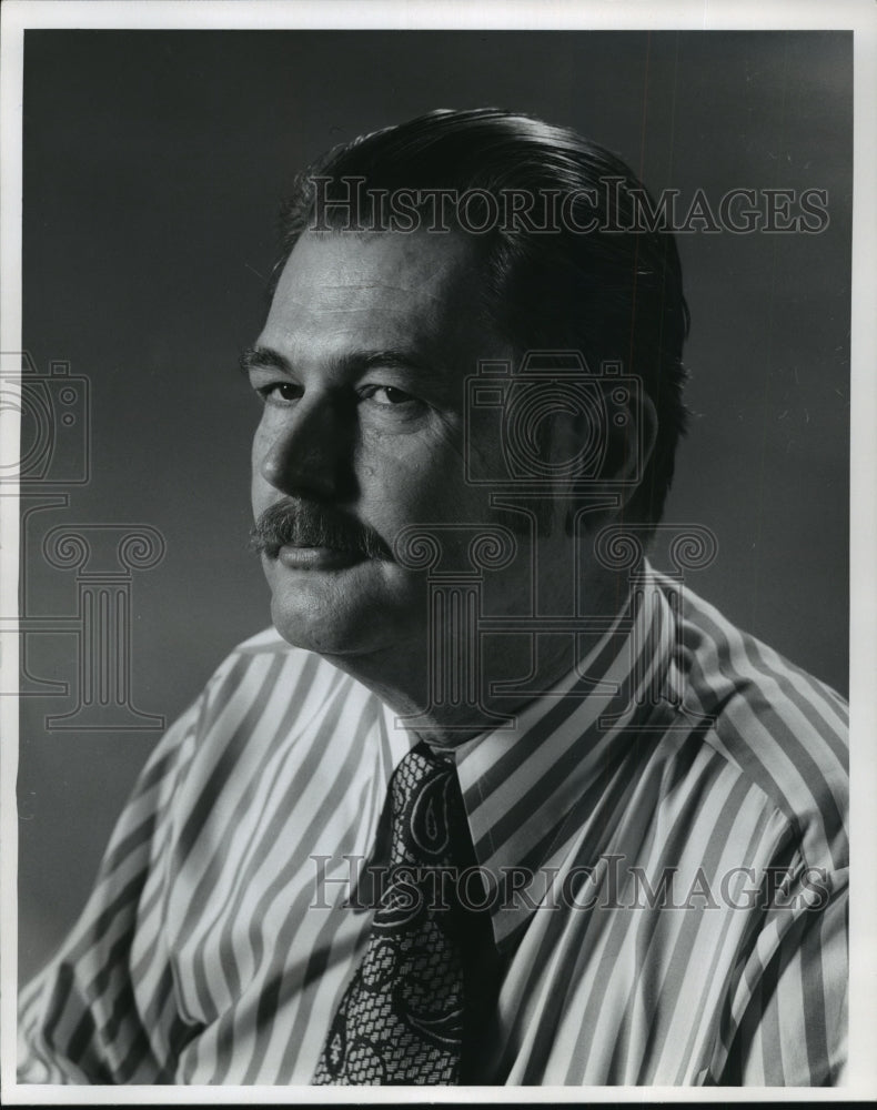 1972 Press Photo H. Russell Austin, employee of The Milwaukee Journal