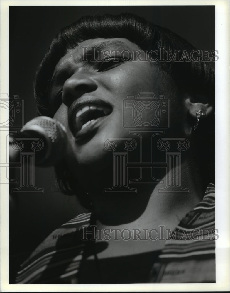 1993 Press Photo Lasondra Carter of the Wisconsin General Baptist Congress Choir- Historic Images