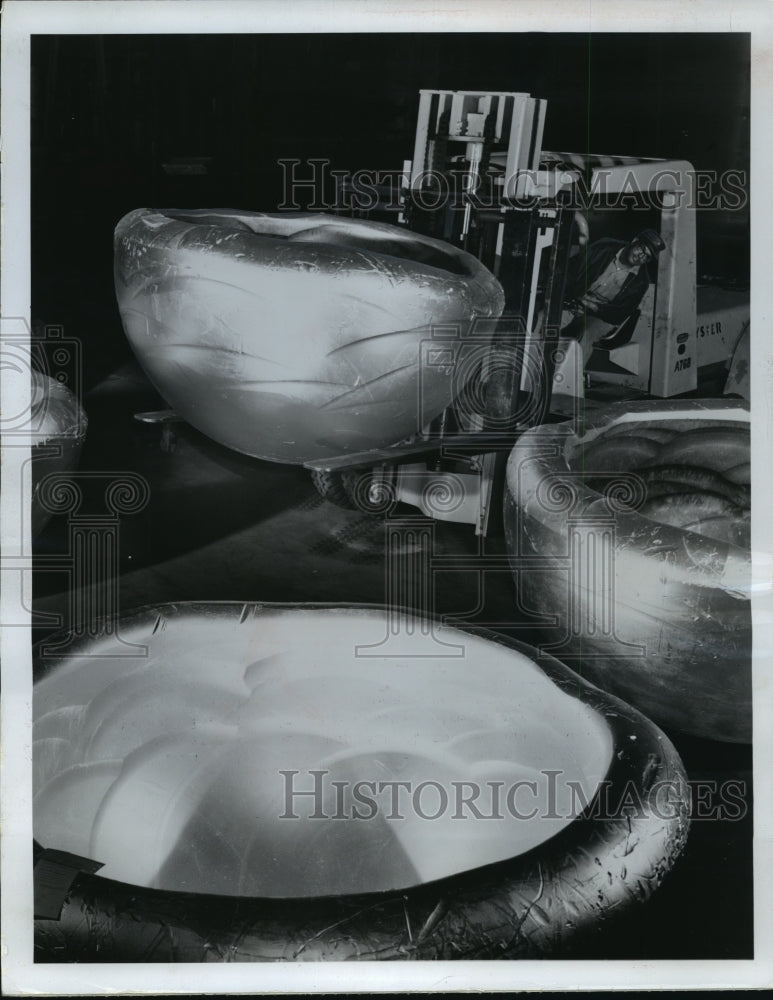 Load image into Gallery viewer, 1965 Press Photo Aluminum hemispheres by Cleveland plant of Aluminum Company
