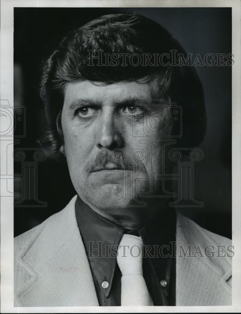 1974 Press Photo Lee J. Berndt, Politician- Historic Images