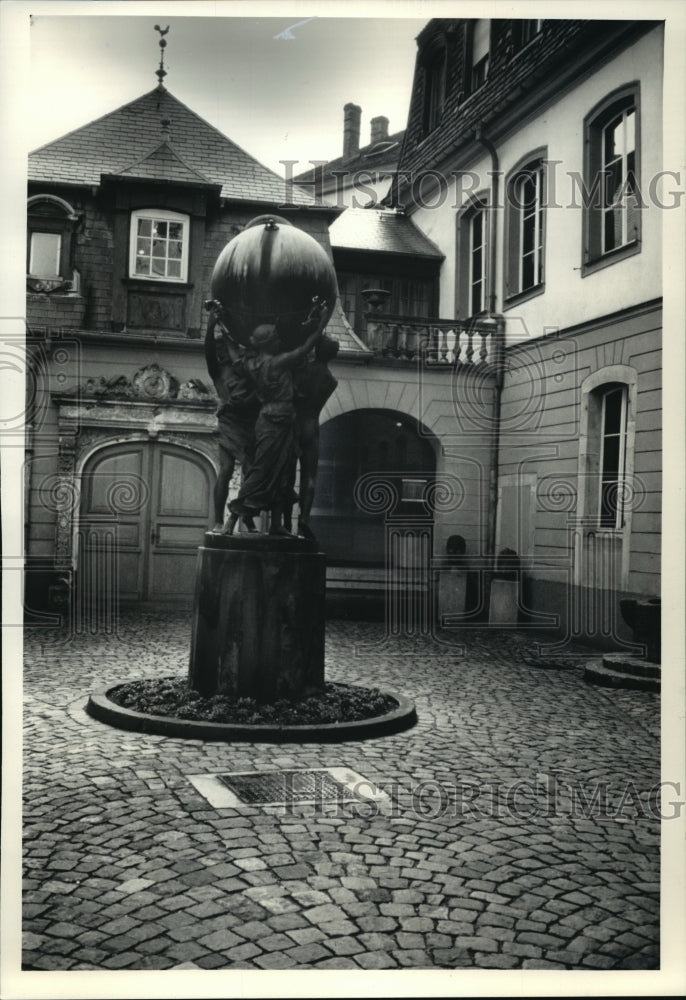 1986 Press Photo The Great Supports of the World by Frederic Auguste Bartholdi- Historic Images