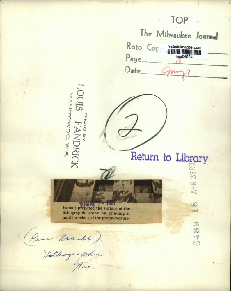 1961 Press Photo Brandt prepared the surface of the lithographic stone