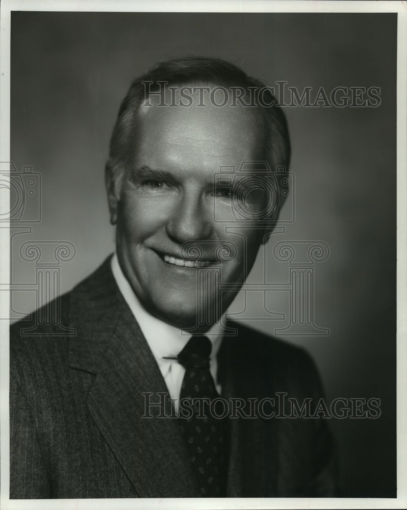 1983 Press Photo Robert Braeger, president Braeger Chevrolet Inc - Historic Images