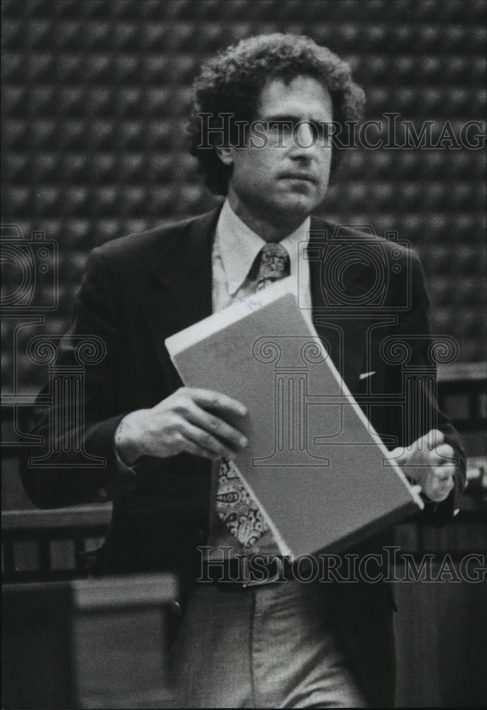 Load image into Gallery viewer, 1978 Press Photo Steven Brandon after sentencing - mja05143

