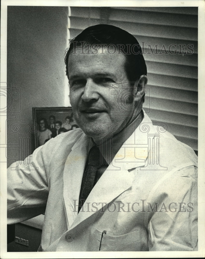 1973 Press Photo John J. Brennan, M.D. - mja05159
