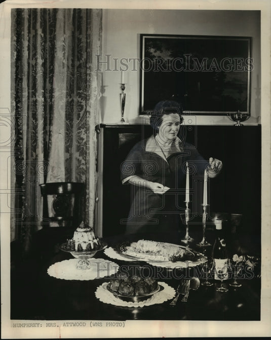 1964 Press Photo Mrs. Kingman Brewster readied a table setting - mja05235- Historic Images
