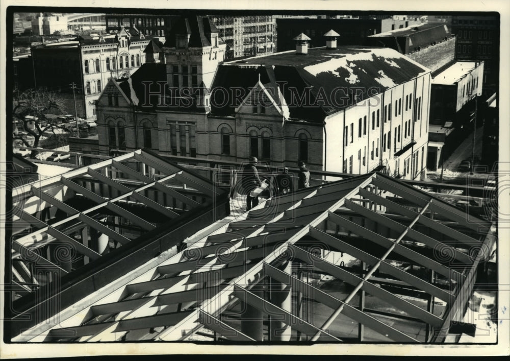 1988 Press Photo The Bradley Center loomed over Turner Hall- study blue print- Historic Images