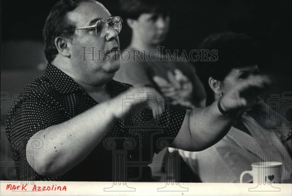 1992 Press Photo Kids boss Mark Azzolina directs the music for Kids from Wis- Historic Images