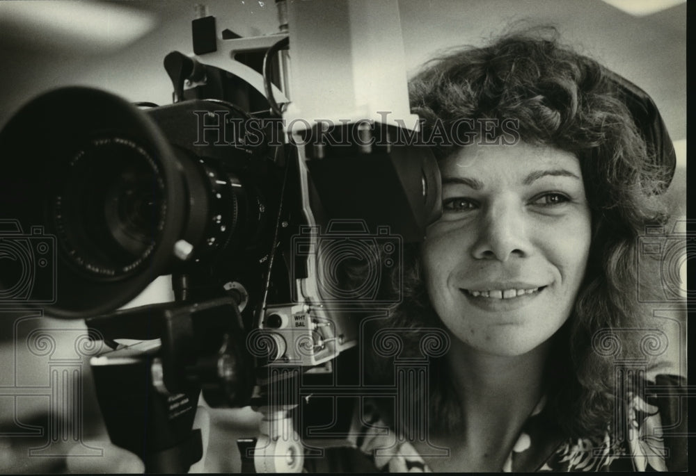 1980 Press Photo Kathy King of WMTV, Madison who was graduated in 1977 - Historic Images