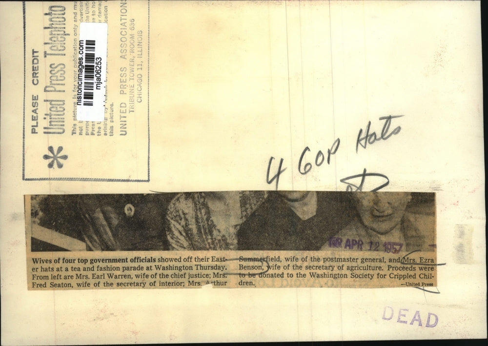 1957 Press Photo Mrs Ezra Benzon, wife of the secretary of Agriculture