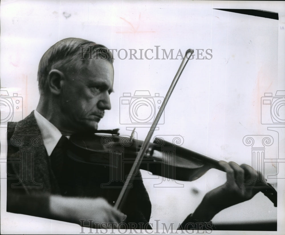 1956 Press Photo Dr JA Kindwall, violinist Wauwatosa municipal orchestra- Historic Images