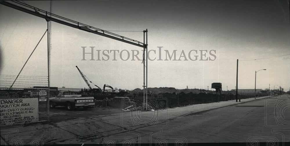 1992 Press Photo American Motors stamping plant that Chrysler Corp. closed - Historic Images