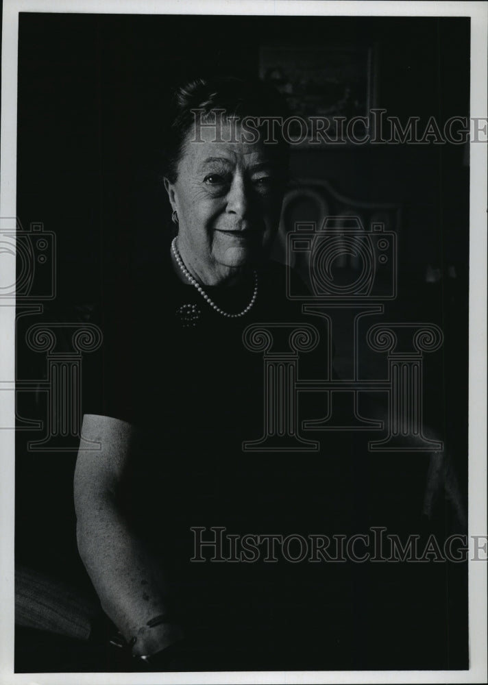 1971 Press Photo Emily Kimbrough, author, U.S.- Historic Images