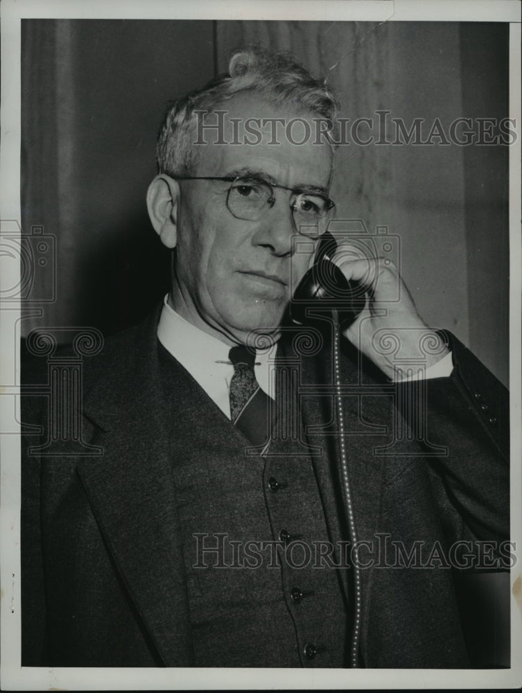 1954 Press Photo Sen. George Alken, chairman of the Senate Agriculture Committee