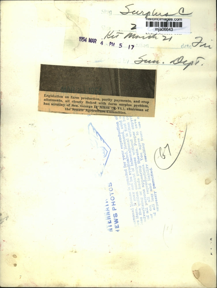 1954 Press Photo Sen. George Alken, chairman of the Senate Agriculture Committee