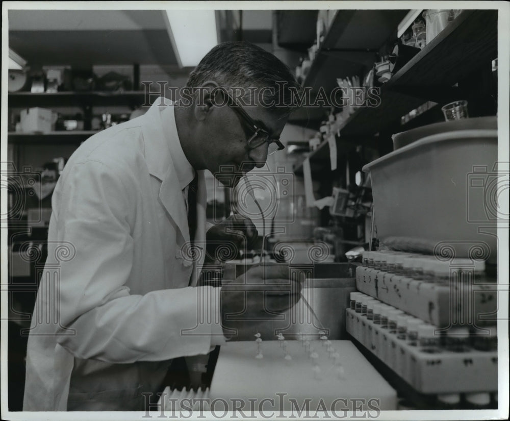 1968 Press Photo Dr. H. Gobind Khorana - mja07392- Historic Images