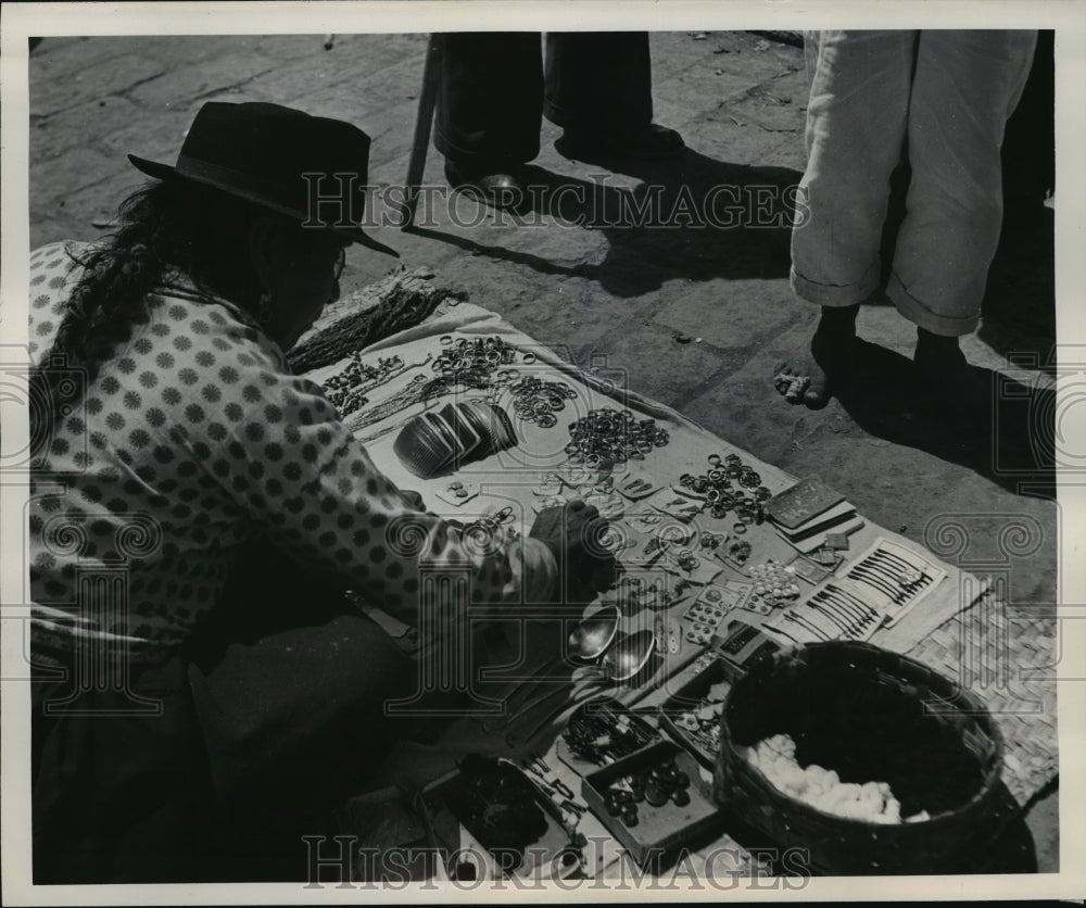 1953 Press Photo Sunday morning Market in Ibarra, Ecuador- Historic Images