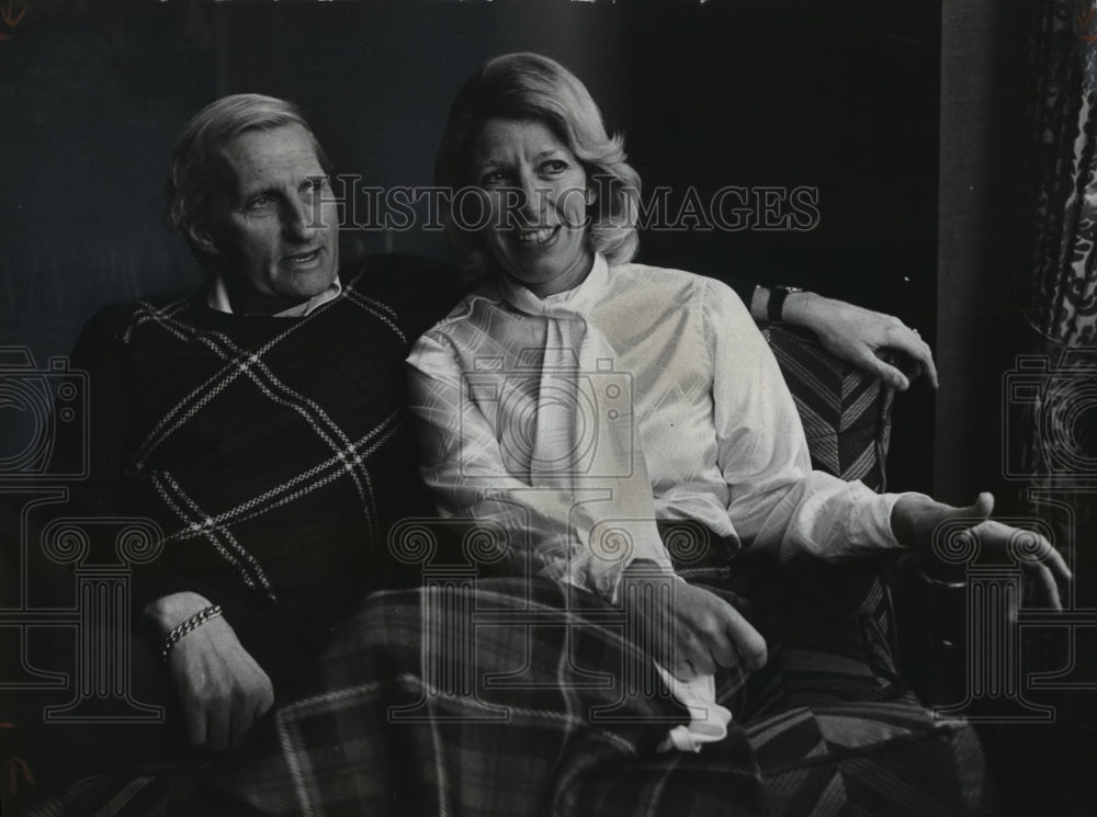 1975 Press Photo Jane &amp; Burt Boyar collaborated on a novel World Class- Historic Images