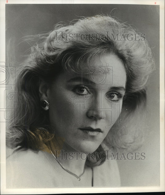 1993 Press Photo Diane M. Bennett, mezzo-soprano singer- Historic Images