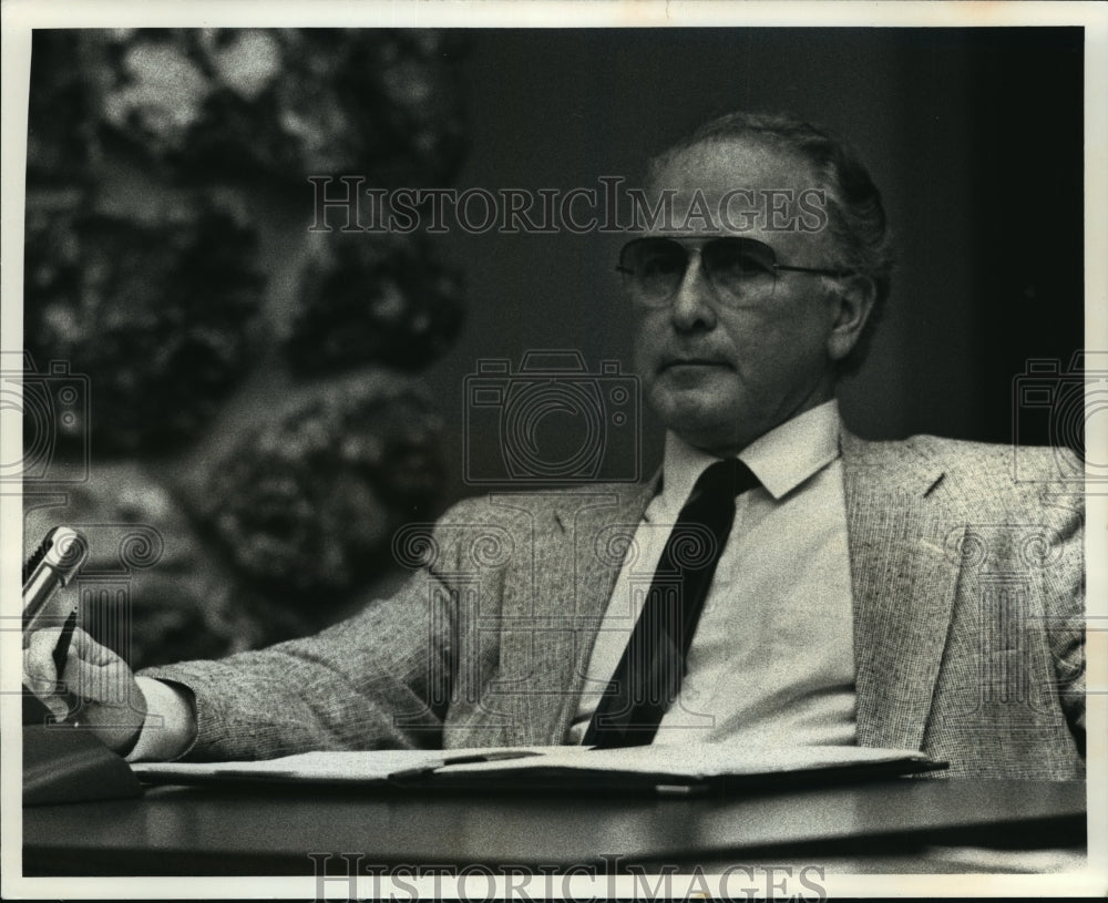 1991 Press Photo Donald Broesch, candidate, mem. Falls Village Board - mja09632- Historic Images