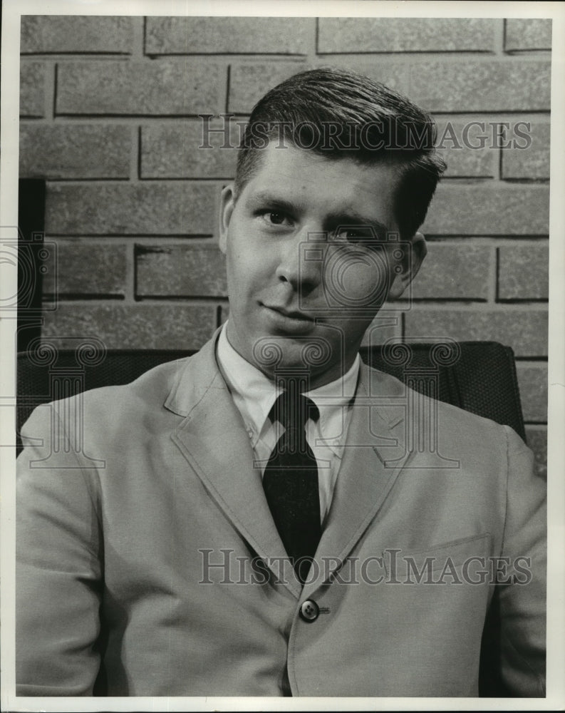 1968 Press Photo James P. Behling, WITI Promotion manager- Historic Images