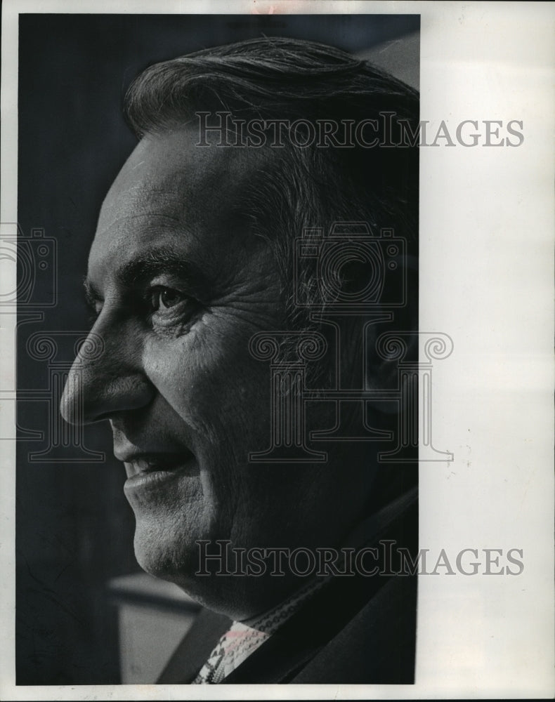 1971 Press Photo Lester P. Voigt, secretary of Department of Natural Resources- Historic Images