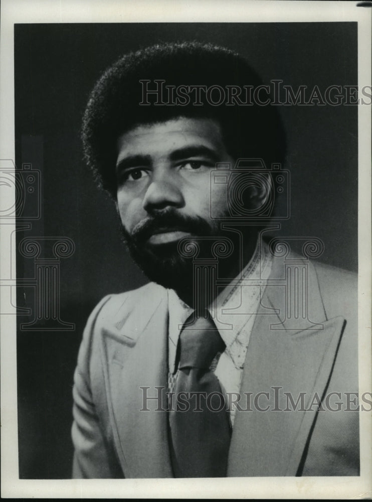 1977 Press Photo Ed Bradley, CBS Newscaster- Historic Images