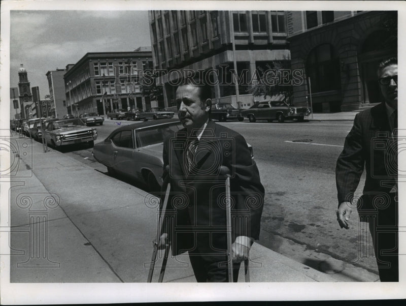 Load image into Gallery viewer, 1971 Press Photo Frank P. Balistreri, nightclub owner - mja10576
