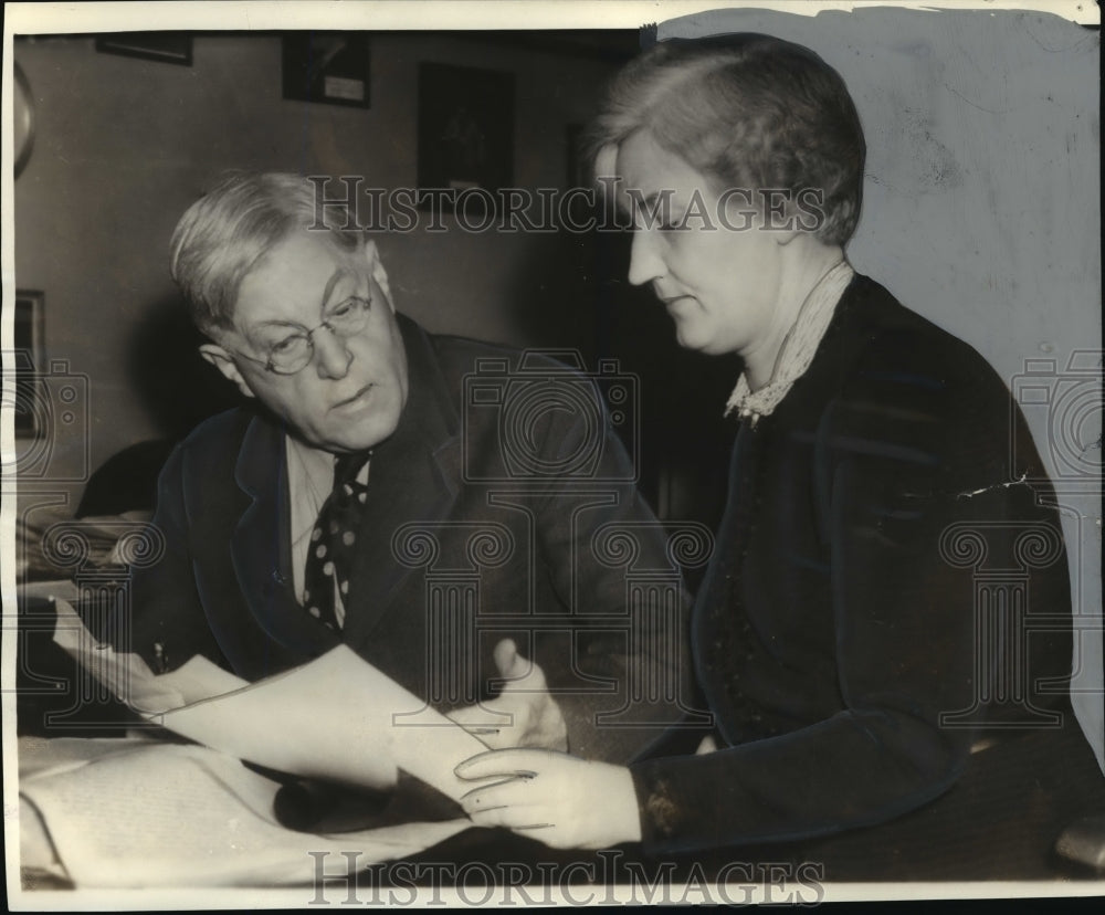 1939 Press Photo Rev. H.S. Bigelow with his secretary, Helen Afsprung- Historic Images