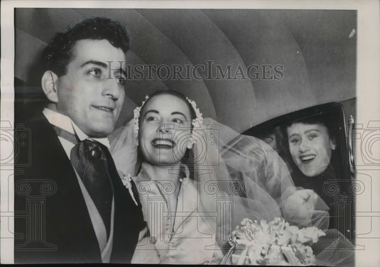 1952 Press Photo Tony Bennett and his bride, the former Patricia Beech- Historic Images