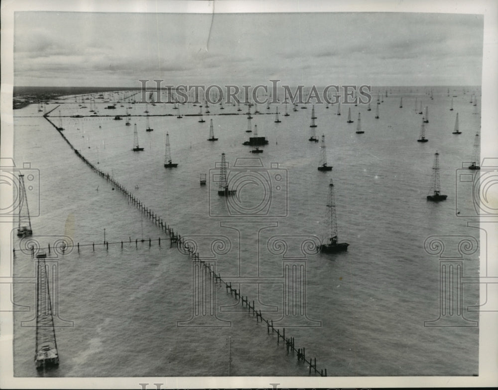 1956 Press Photo Little Suez in Lake Maracaibo, Venezuela - mja11895- Historic Images