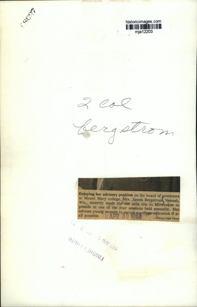 1963 Press Photo Mrs James Bergstrom adviser Board of Governors, Mt Mary College