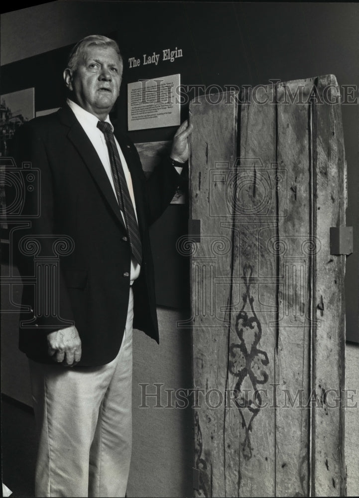 1991 Press Photo Harry Anderson, Milwaukee County Historical Society exec. dir.- Historic Images