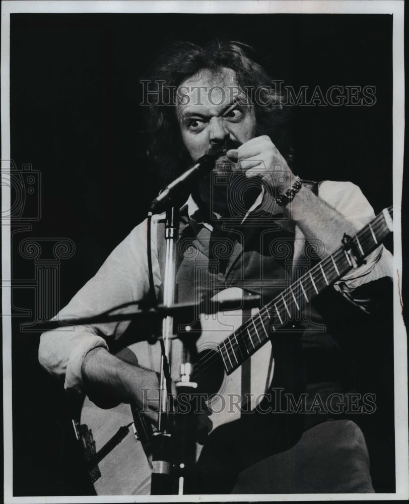 1977 Press Photo Ian Anderson performed with Jethro Tull- Historic Images