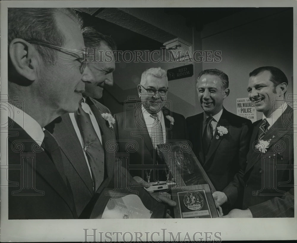 1970 Press Photo Policemen were honored  at a dinner at the Eagles Club- Historic Images