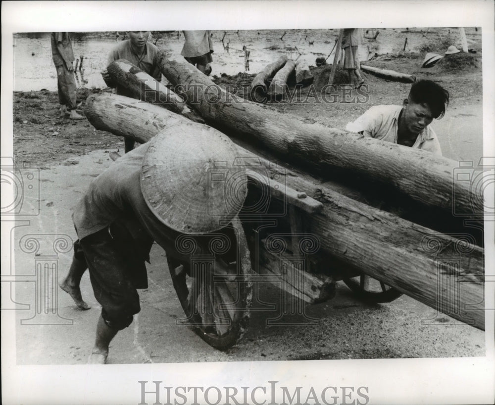 1965 Press Photo North Vietnam&#39;s economy still depends almost entirely- Historic Images